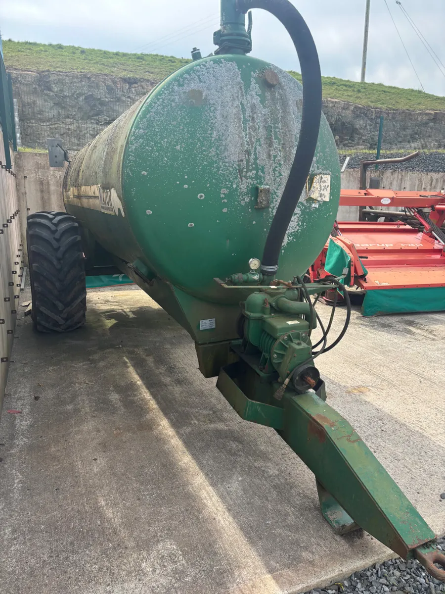 1600 Gallon Major tank - Image 3