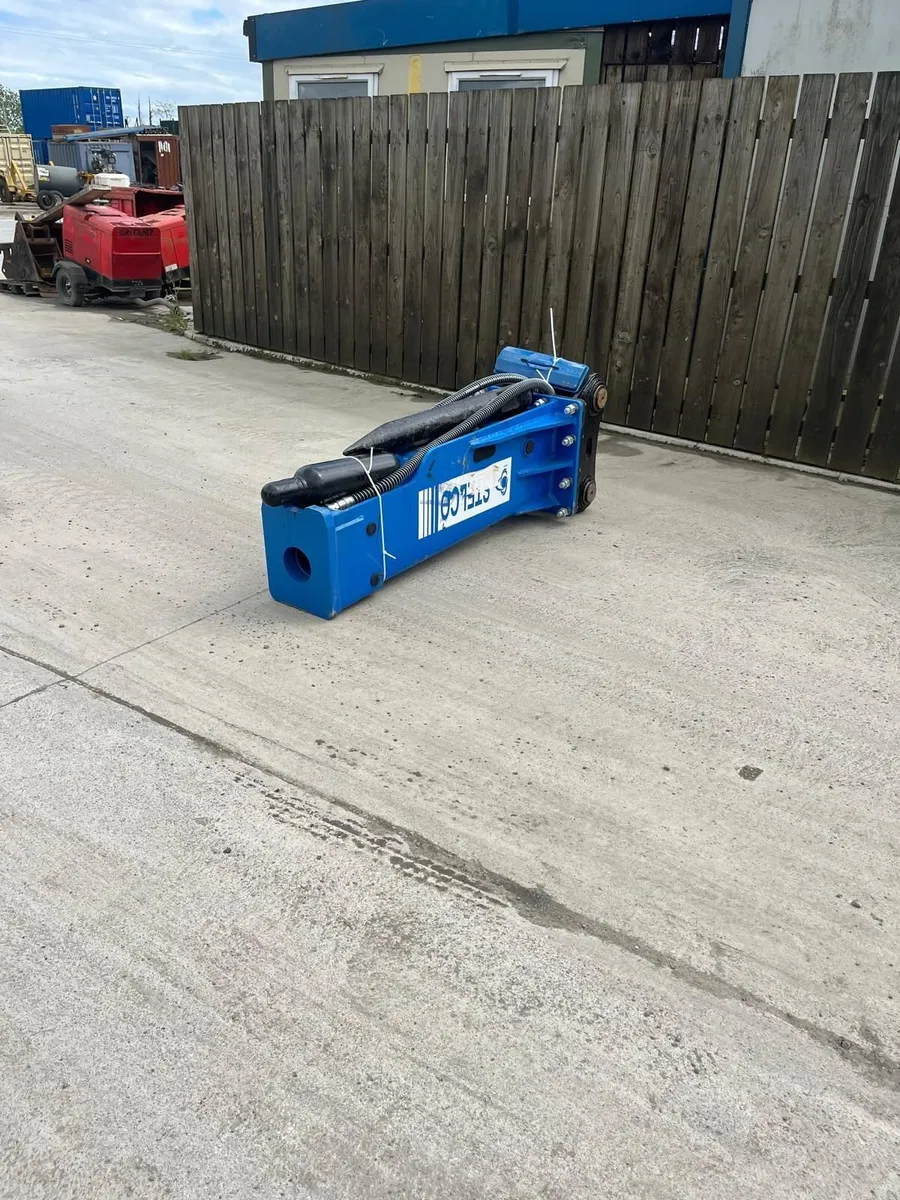 New Stelco SEL2250 Rock Breaker - Image 3