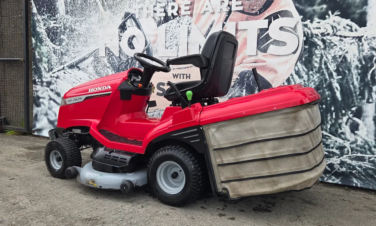 Honda HF2625HME Ride on Mower 25hp 48" - Image 3