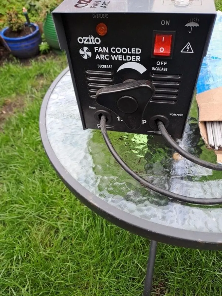 Ozio Fan Cooled Arc Welder as.new bought for one project - Image 2