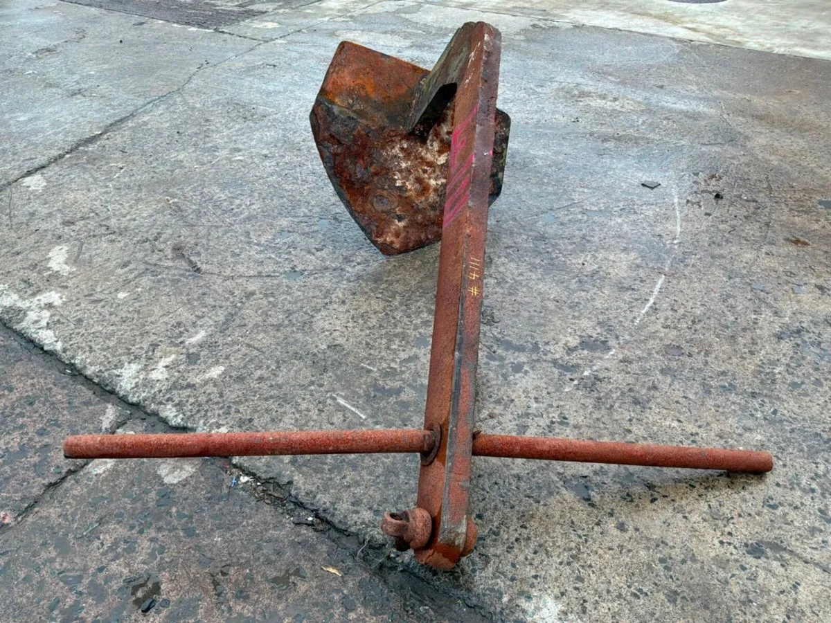 OLD CAST IRON SHIP ANCHOR............4111. - Image 3