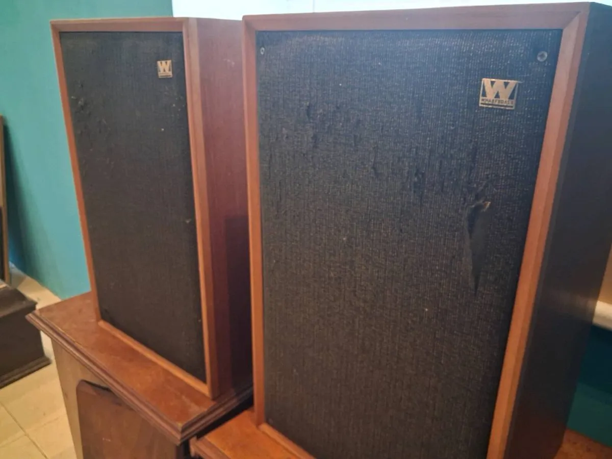 Pair of vintage Wharfdale Linton 2 speakers - Image 1
