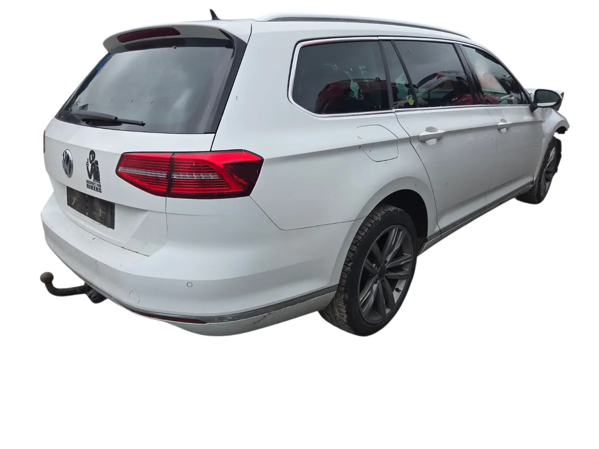 2015 VOLKSWAGEN PASSAT For Breaking/Dismantling - Image 3