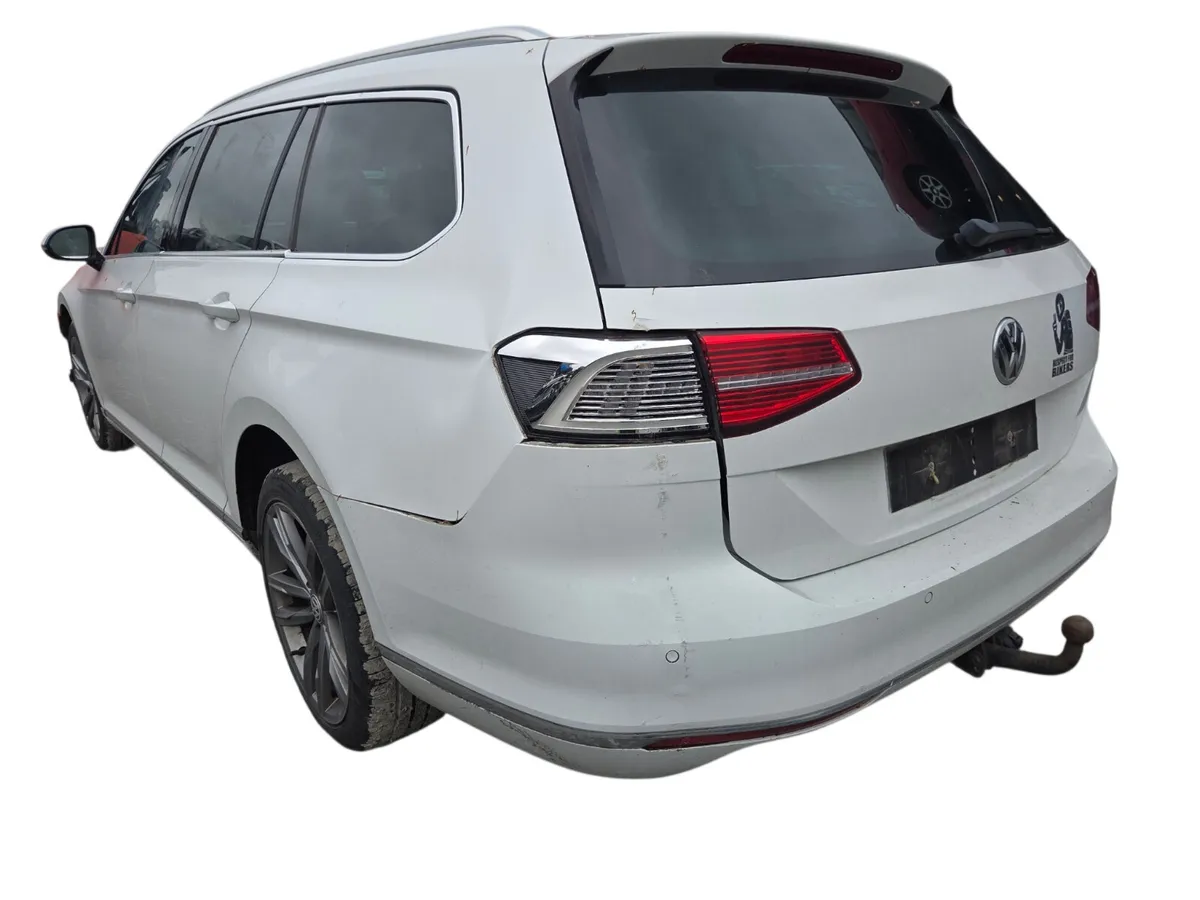 2015 VOLKSWAGEN PASSAT For Breaking/Dismantling - Image 4