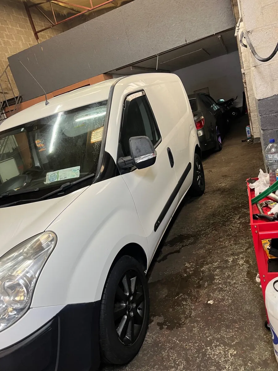 Fiat Doblo 2011 - Image 3