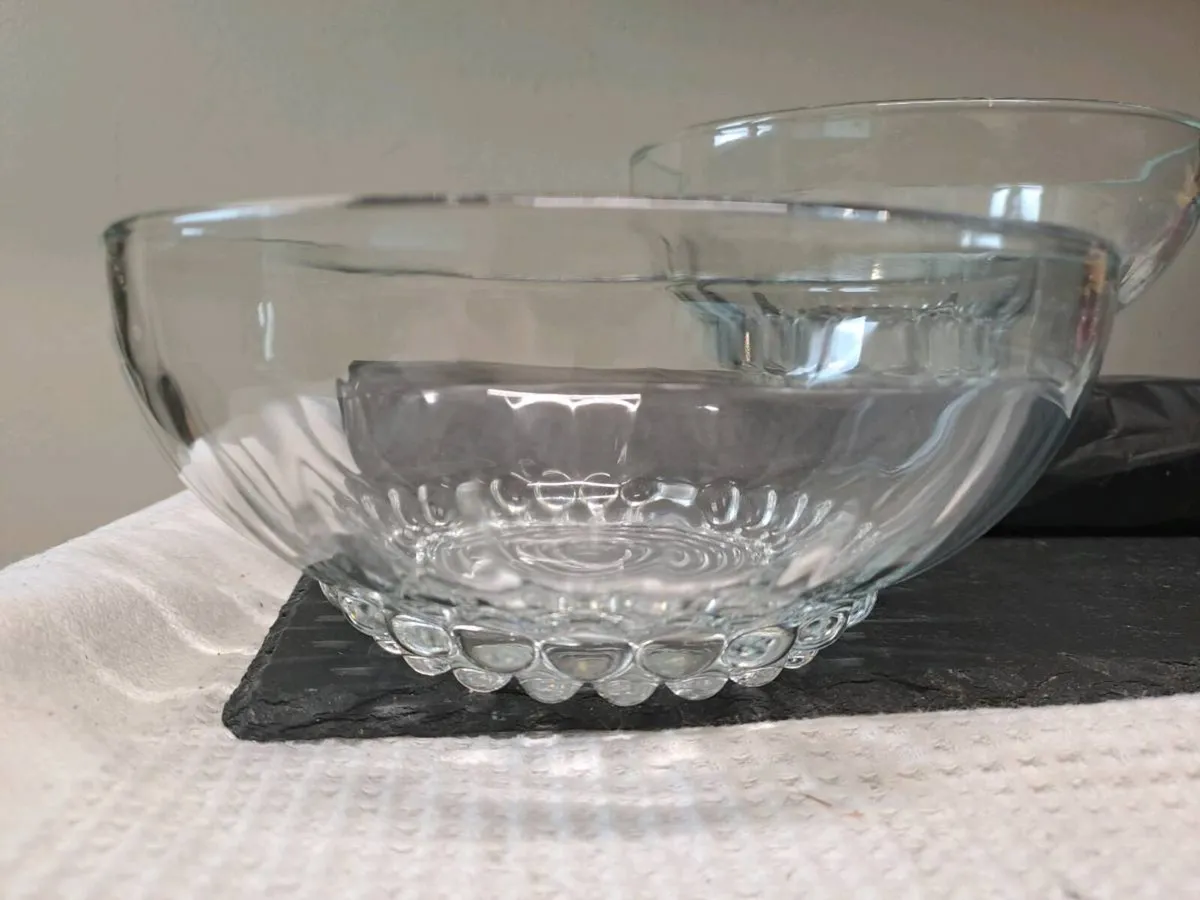 Vintage Pressed Glass Dessert Serving Bowls Pair - Image 2
