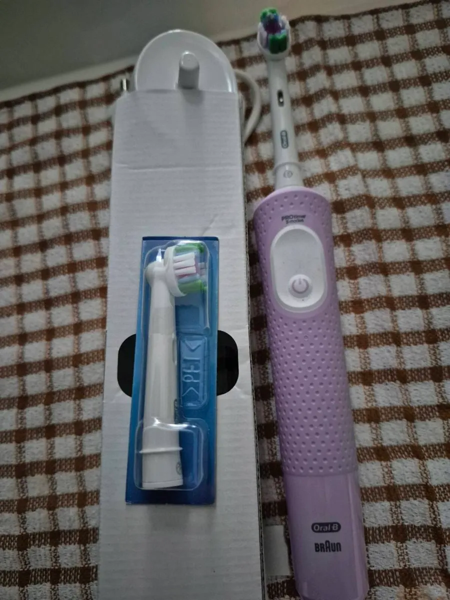 ORAL B PRO - Image 2
