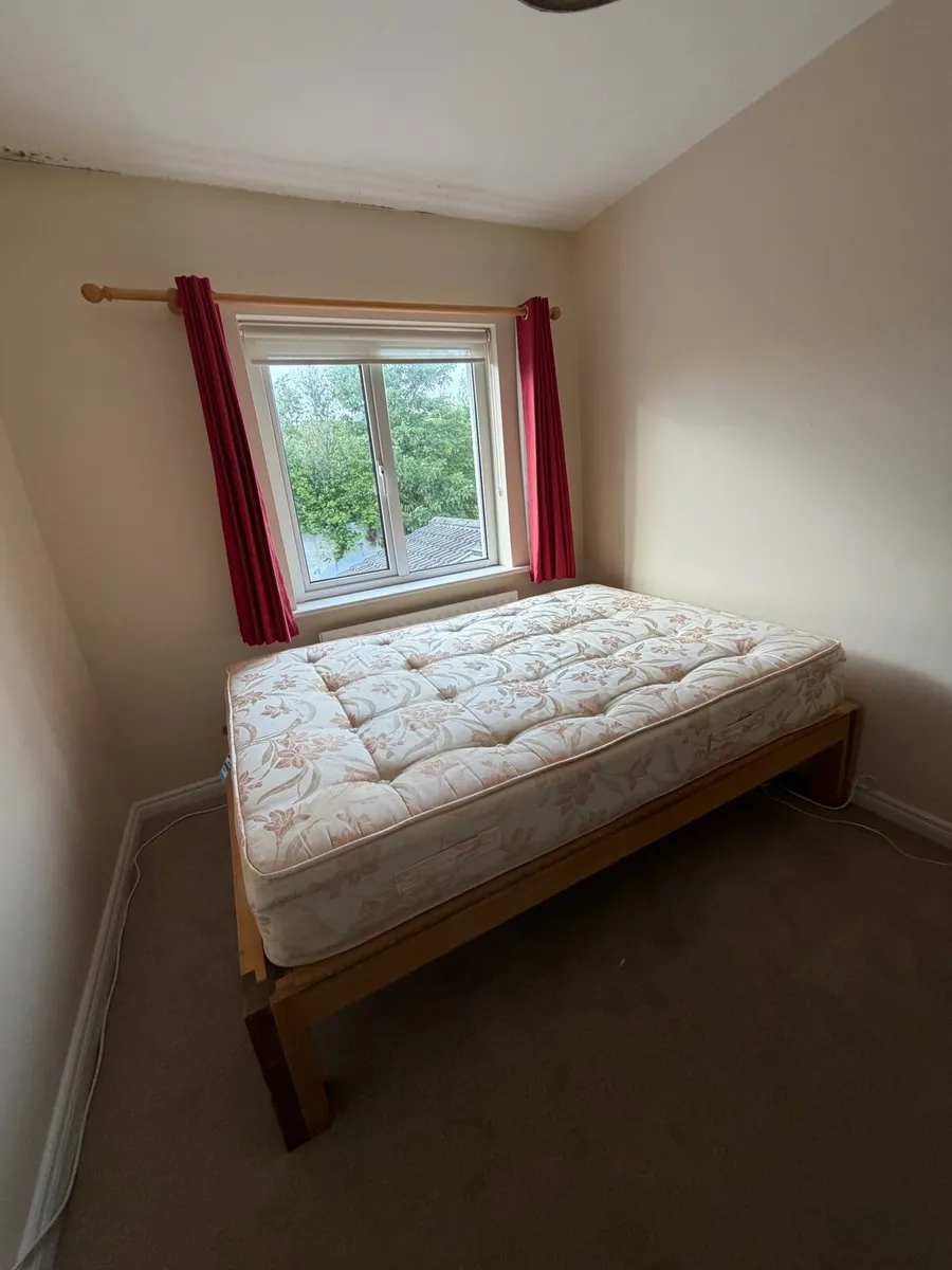 Bed - Image 2