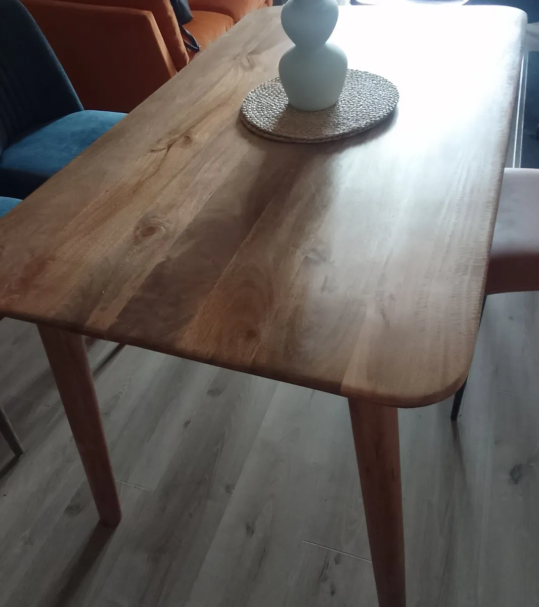 Dining table - Image 2