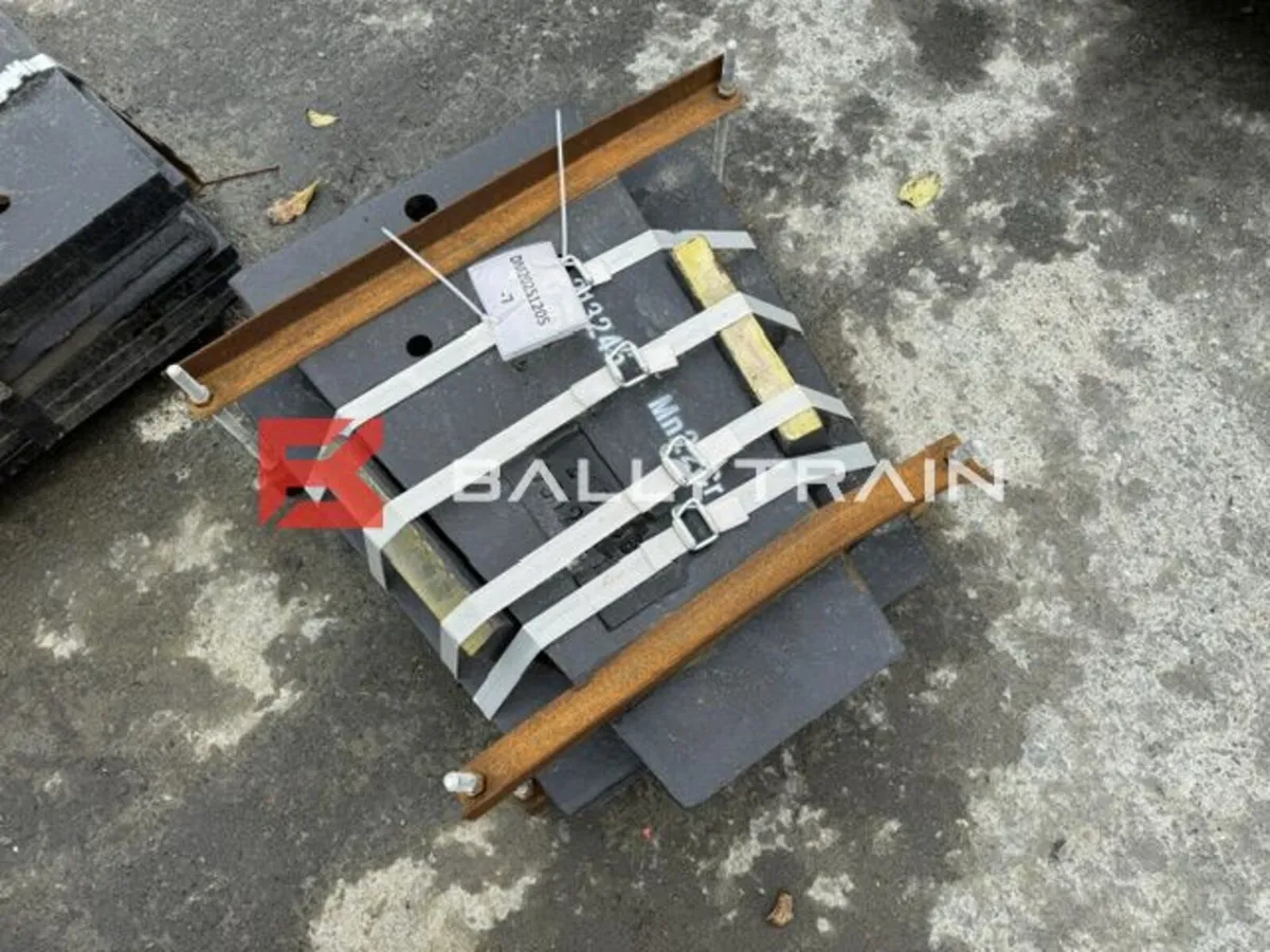 Metso LT106 Cheek Plates (Upper & Lower) - Image 2