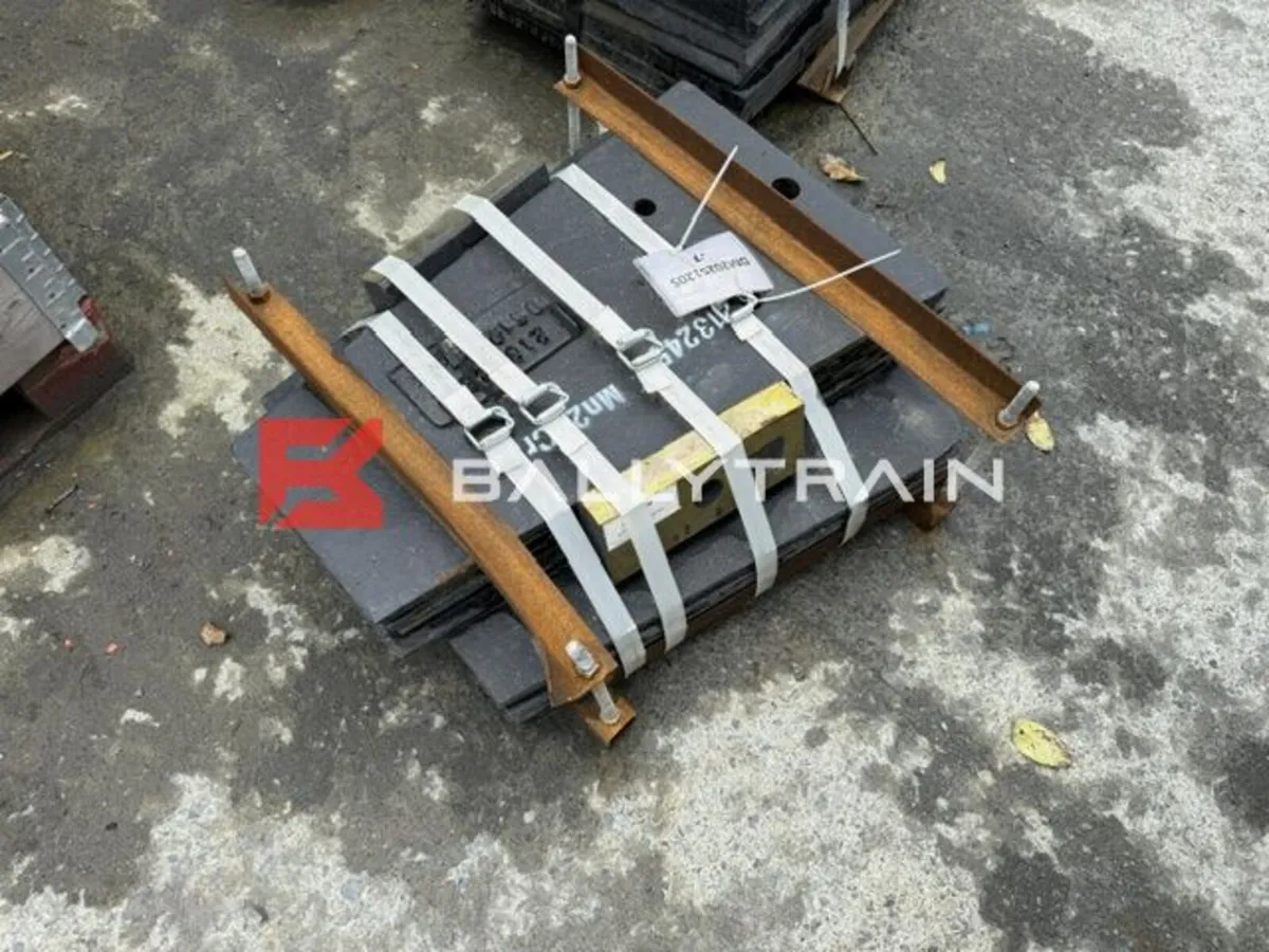 Metso LT106 Cheek Plates (Upper & Lower) - Image 4