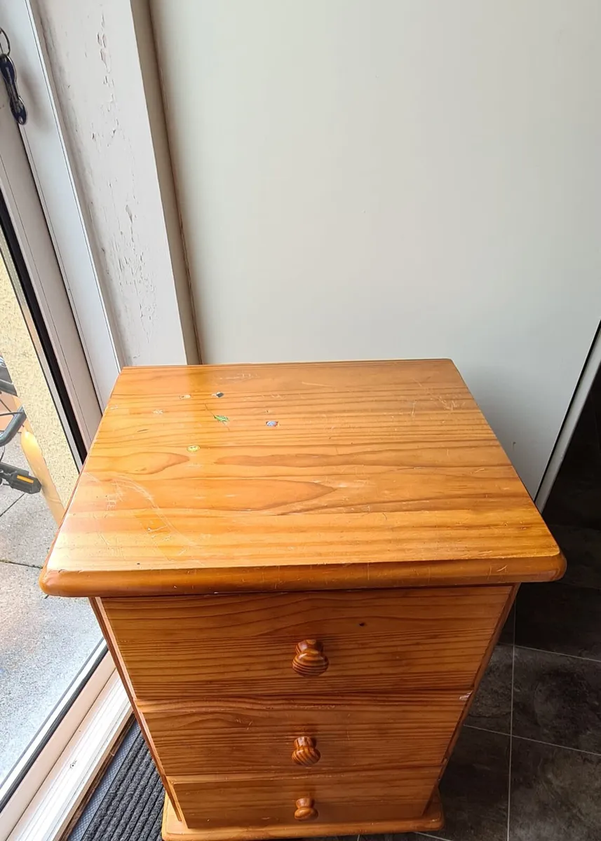 Side table - Image 1