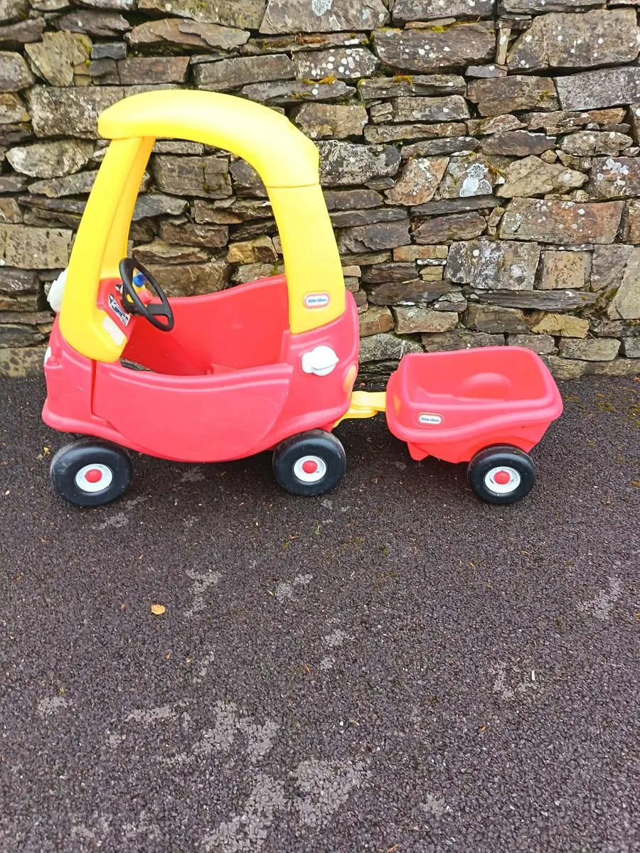 Little tikes car and trailer - Image 1