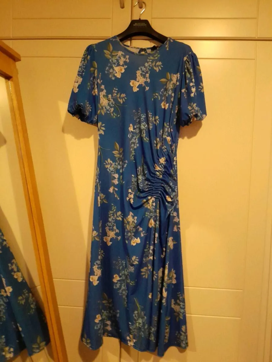 Ladies clothes - Image 3