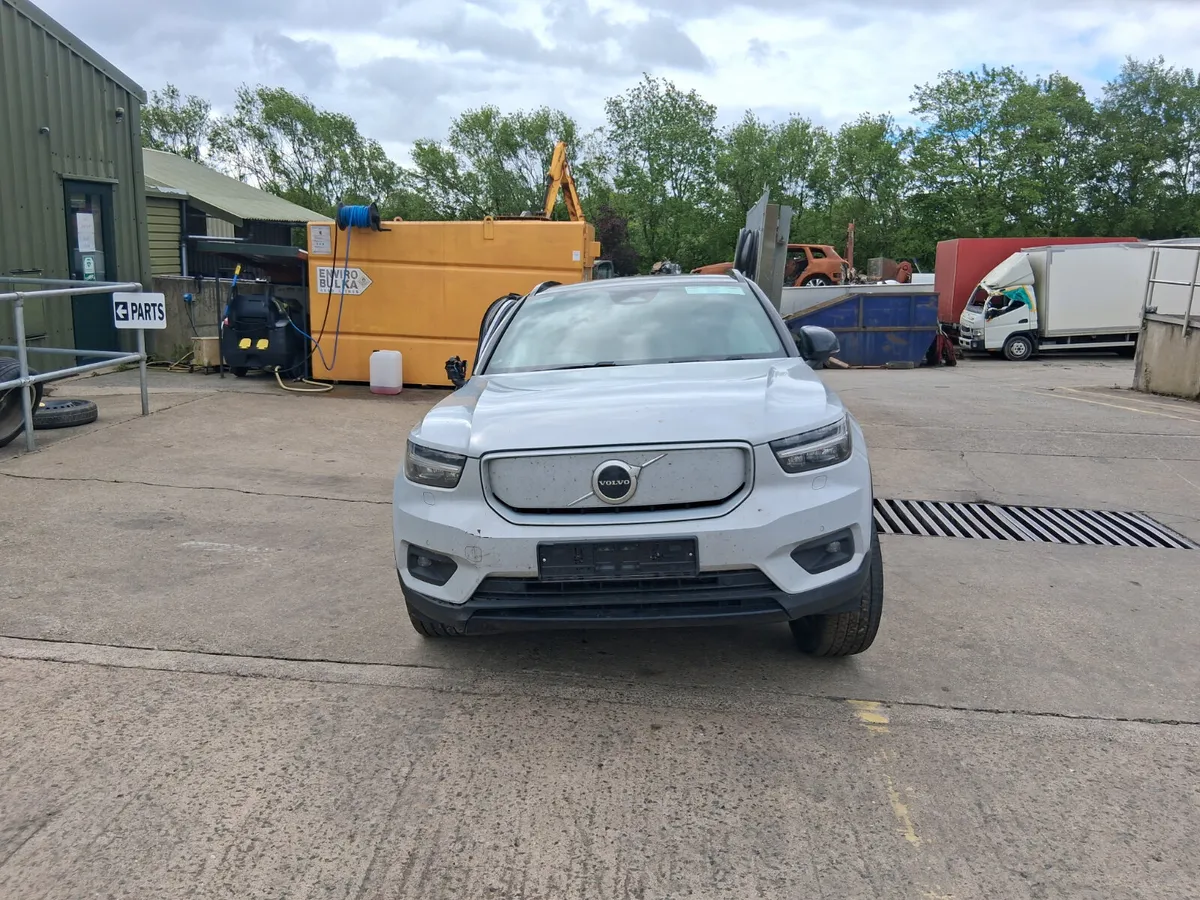 2022 VOLVO XC40 Elec Electric (for parts only) - Image 2