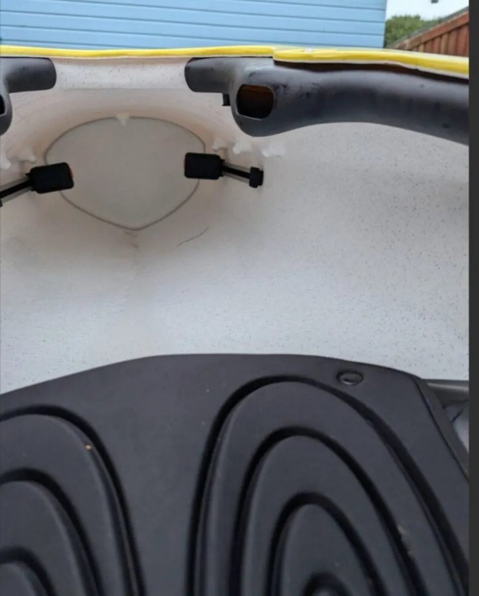 Valley Genesis RM Sea Kayak - Reduced £1200 - Image 4