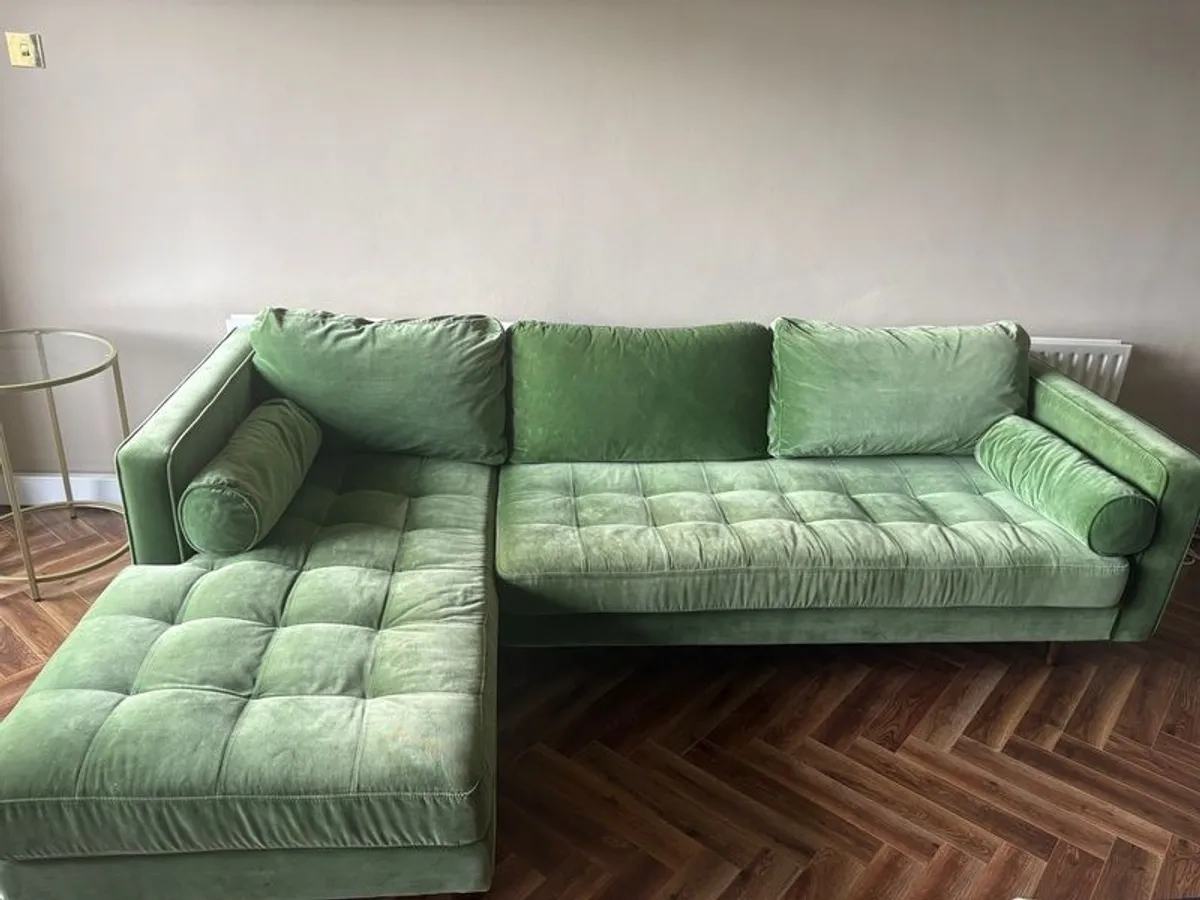Green couch for sale - Image 1