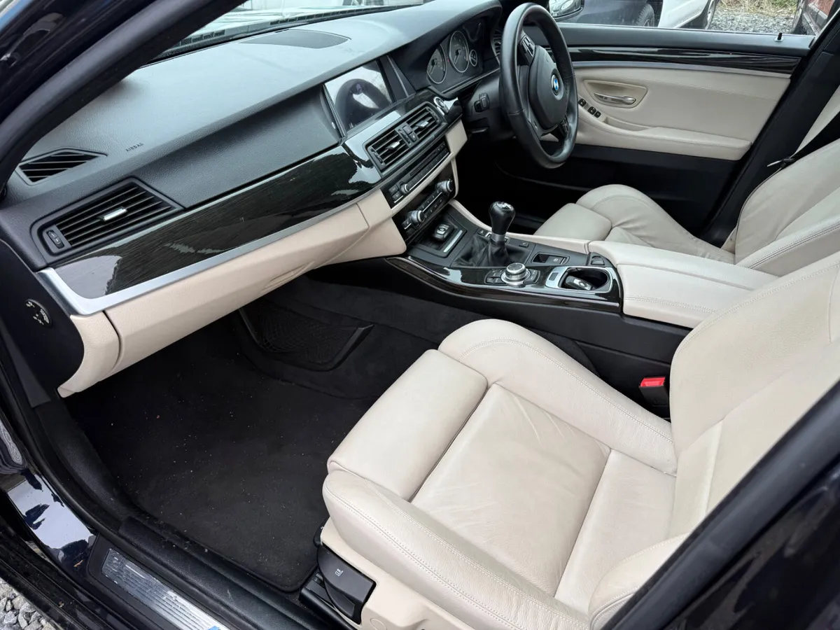 Bmw 520d  low mileage 76km - Image 4
