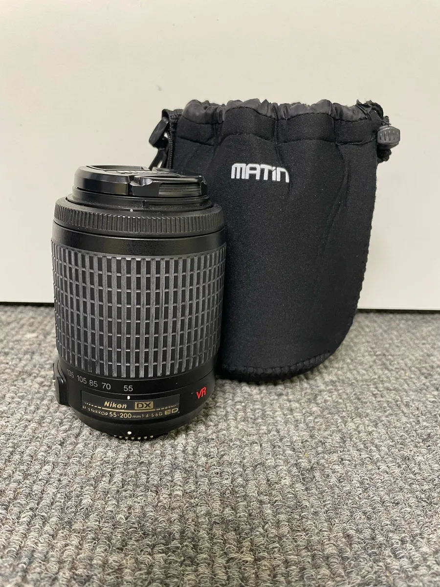 Nikon Vr Dx 55-200mm lens - Image 1