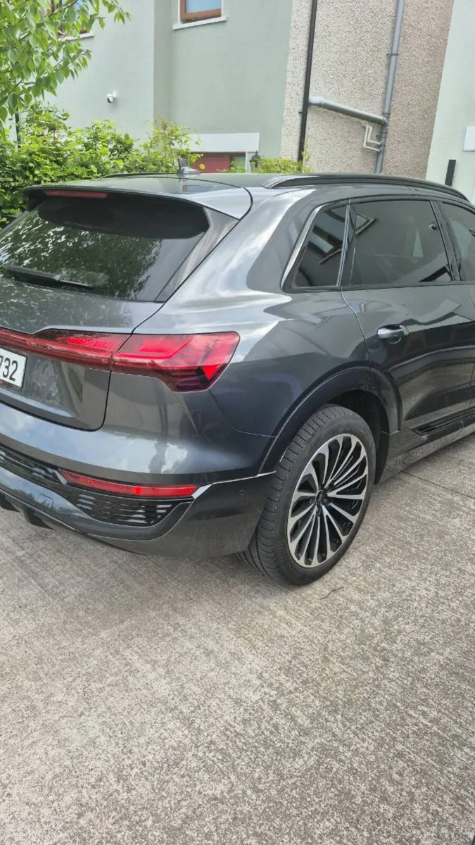 Original 21" Audi Q8 etron sportsline alloys - Image 3