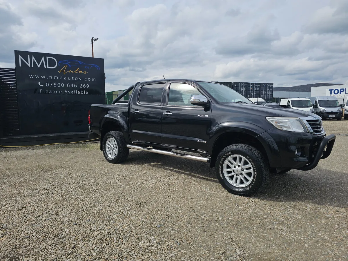 Toyota Hilux Invincible,2013 - Image 2