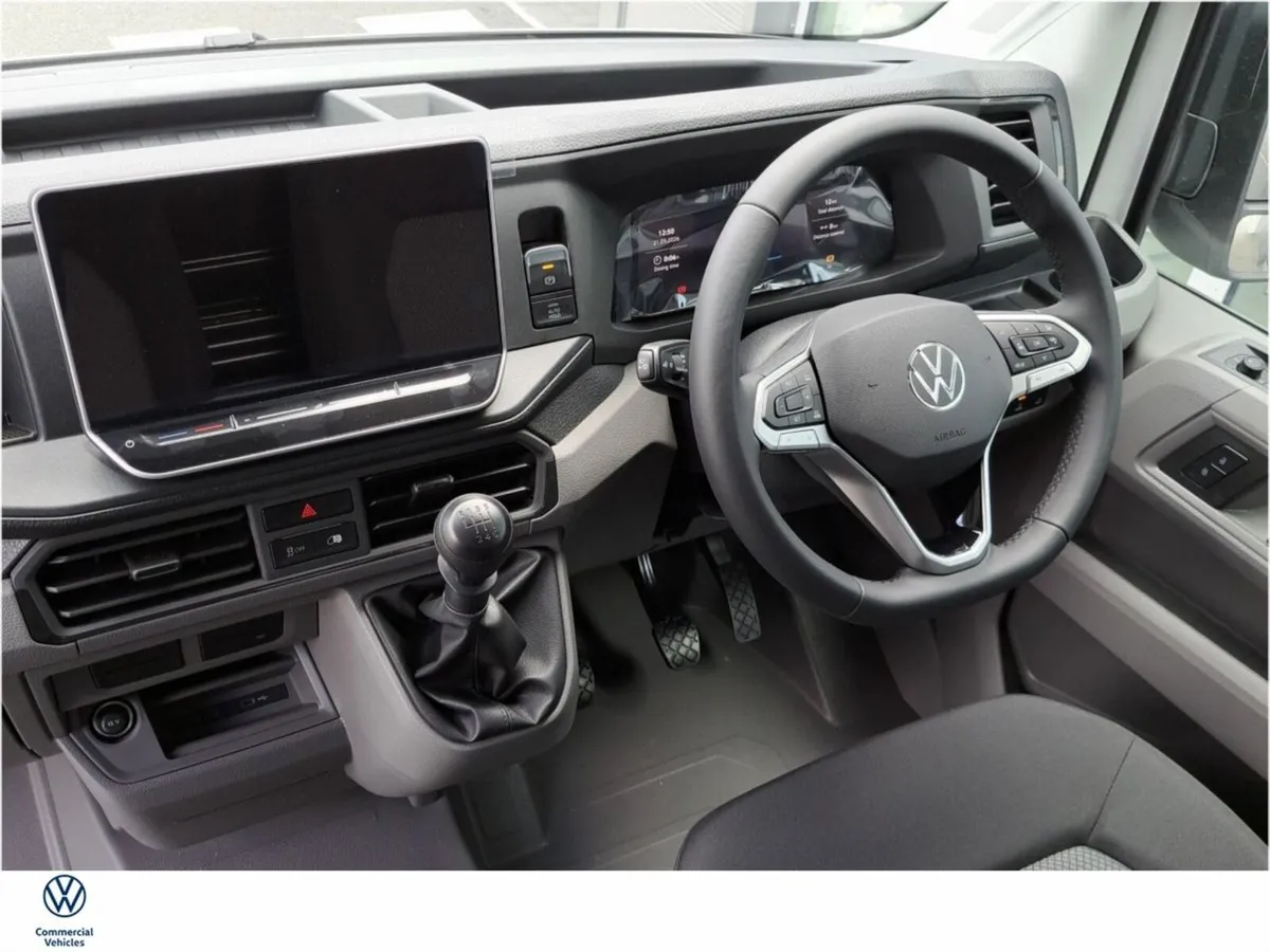 Volkswagen Crafter HIGHLINE 2.0TDI MWB 140BHP MANU - Image 2