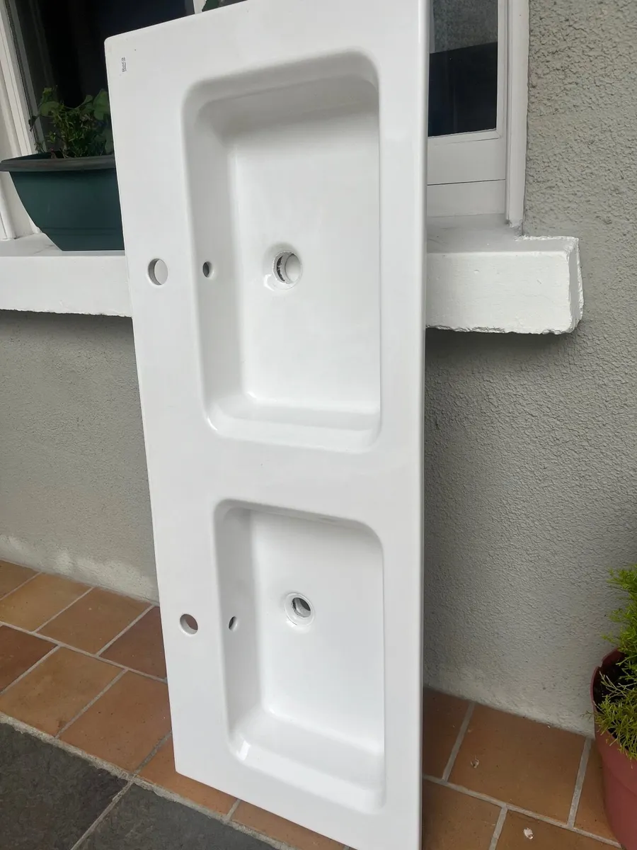 Roca Double Sink - Image 2