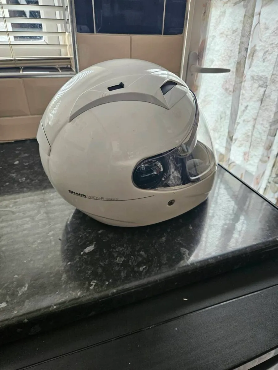 Shark vision R series 2 Helmet - Image 4