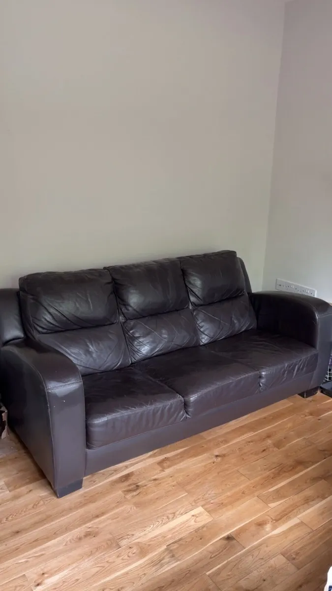 Couch 3 seater & 1 seat - Image 1