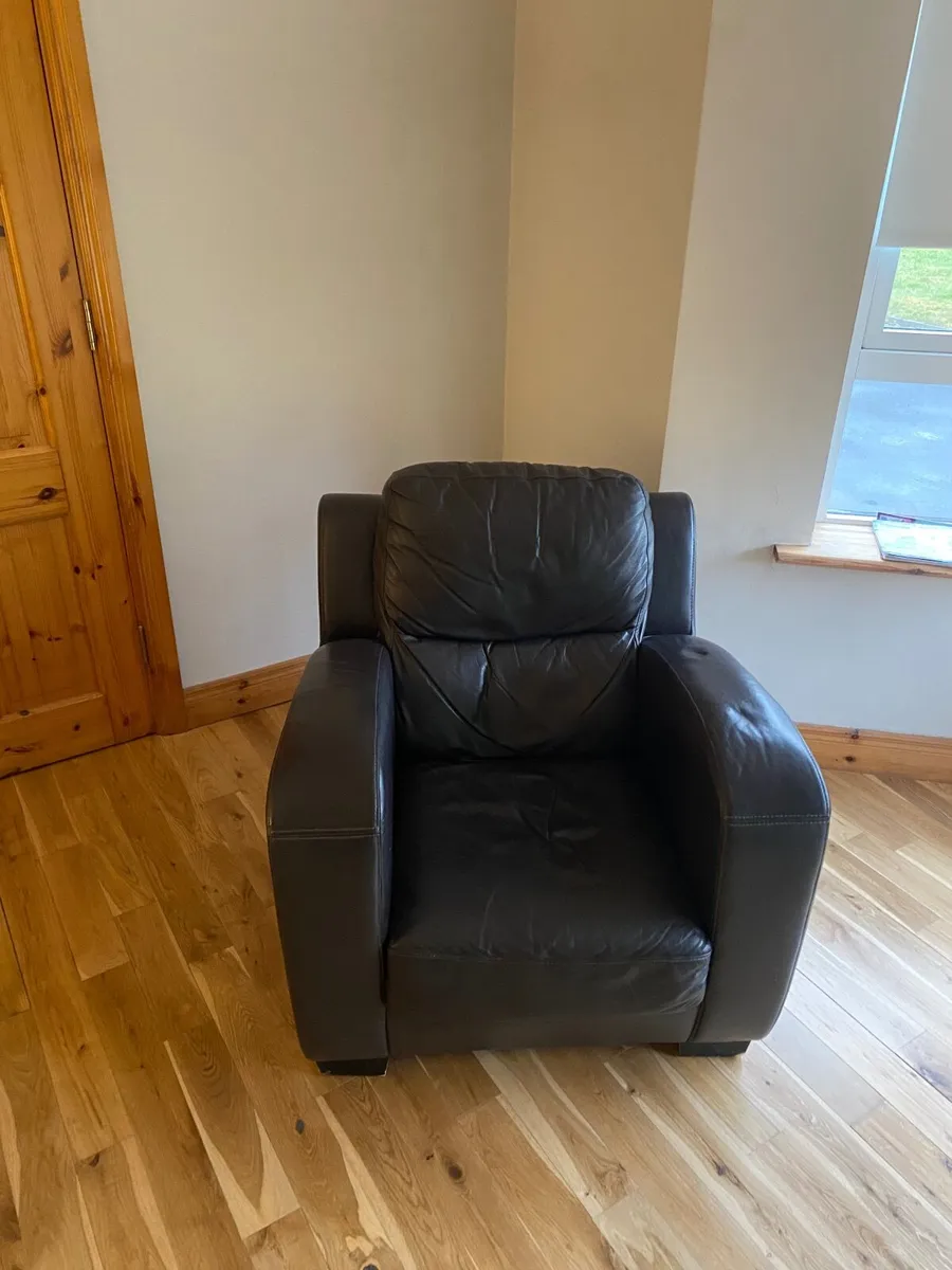 Couch 3 seater & 1 seat - Image 3