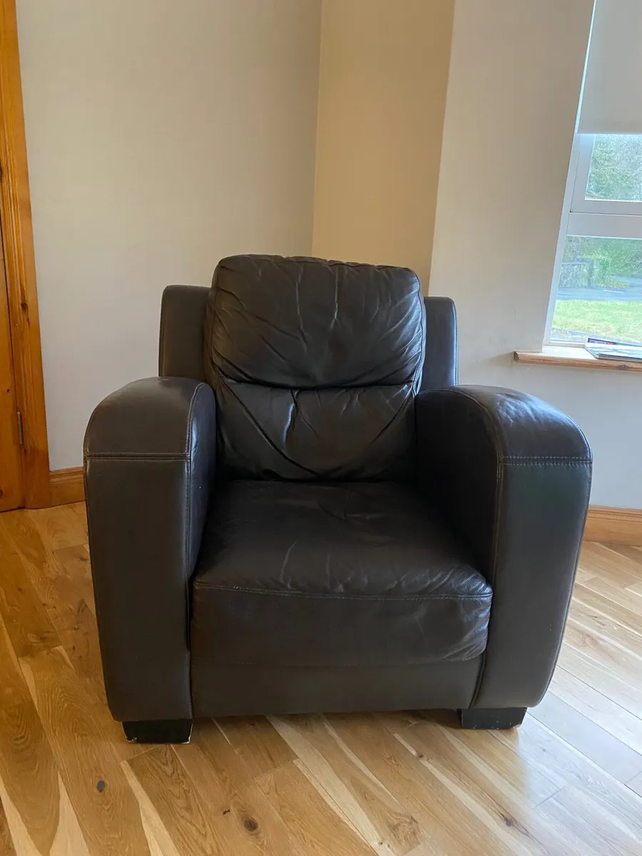 Couch 3 seater & 1 seat - Image 4