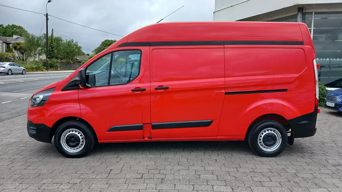 211 FORD CUSTOM LWB HIGH ROOF RARE - Image 2
