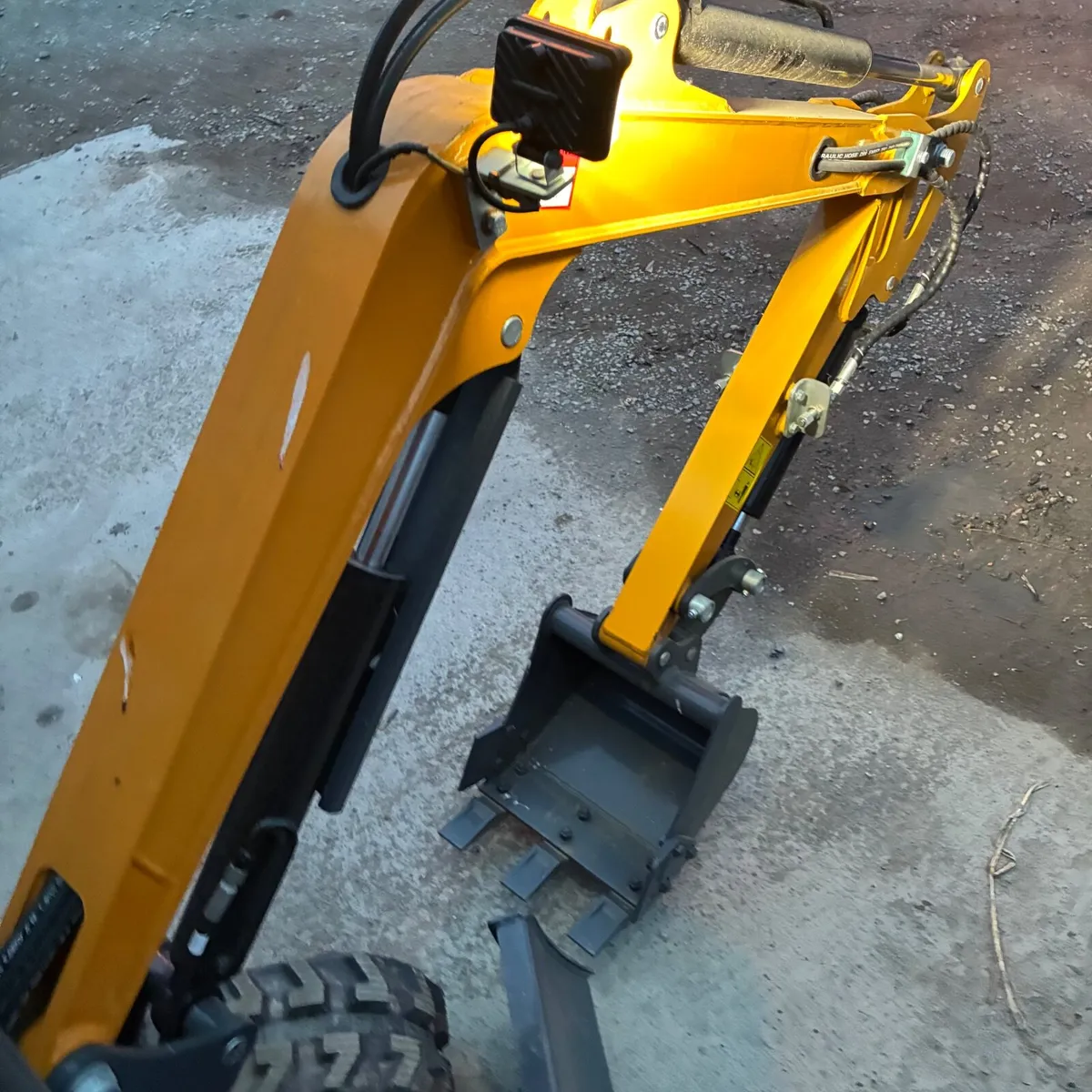 New mini Digger - Image 4