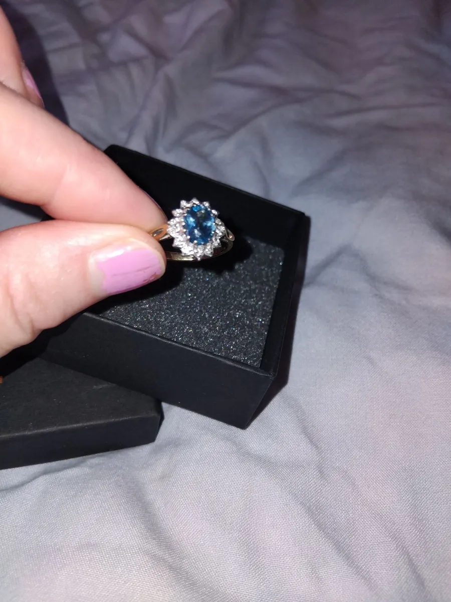 9ct Gold Ring - Image 3