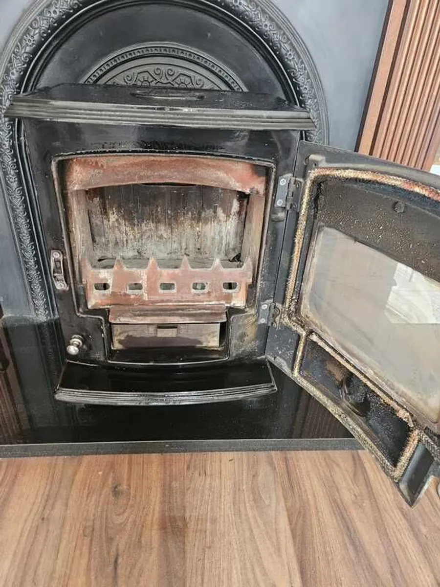 Stove with fireplace - Image 2