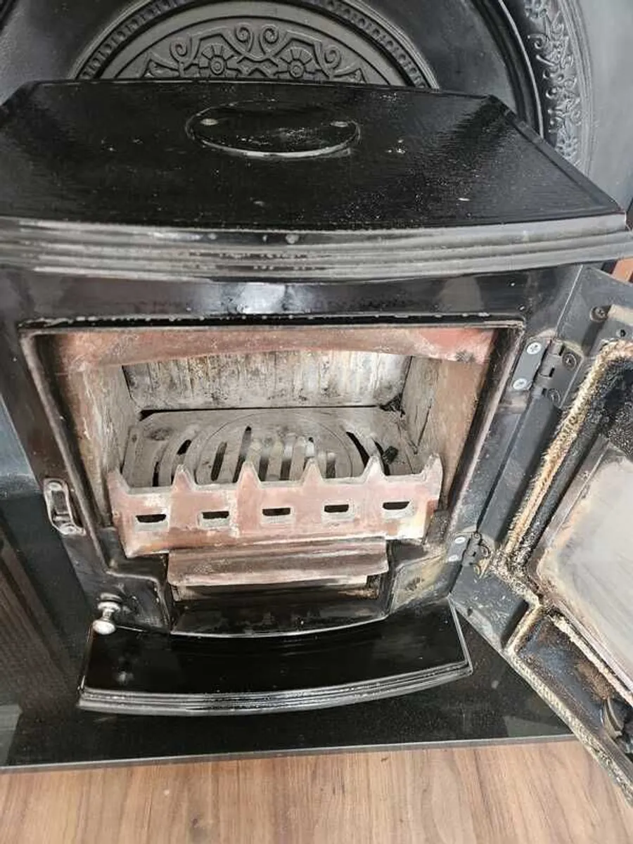 Stove with fireplace - Image 4