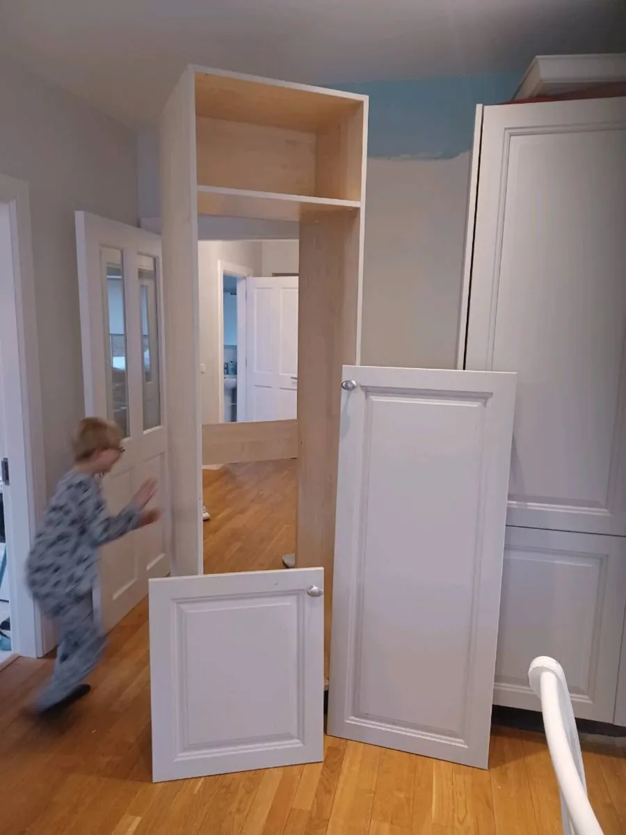 Kitchen Cabinet - Image 2