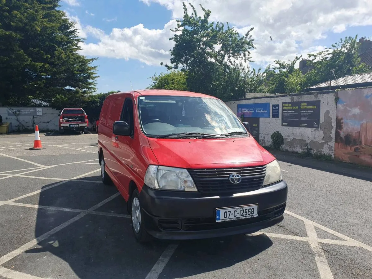 Toyota hi-ace - Image 1