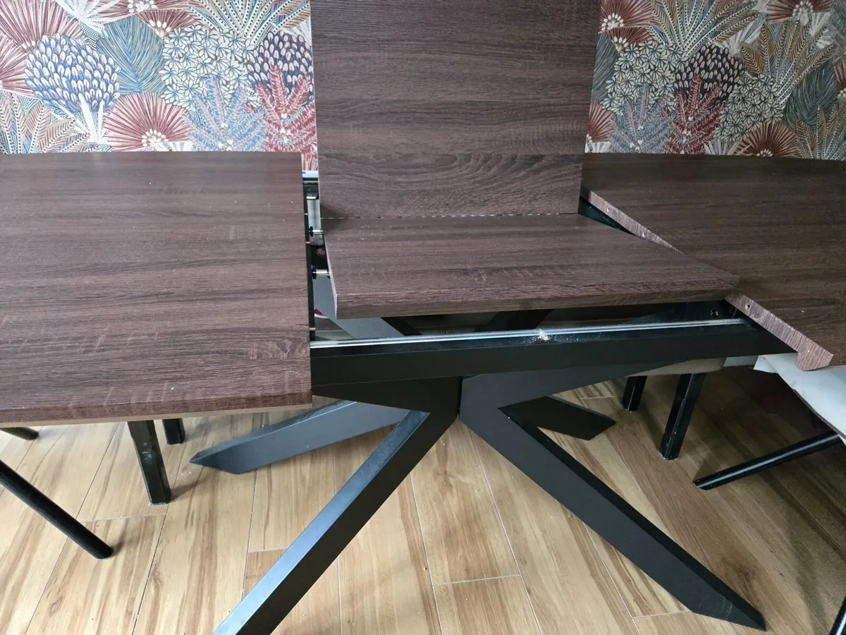 Dinning table - Image 2