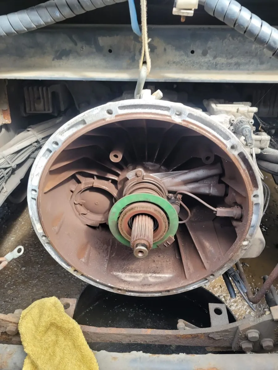 Automatic Gear Box for Mercedes - Image 1