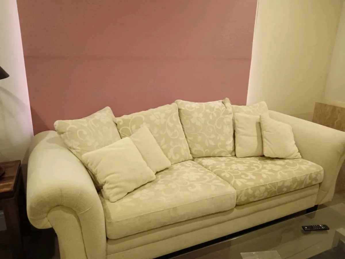 3 seater couch - Image 3