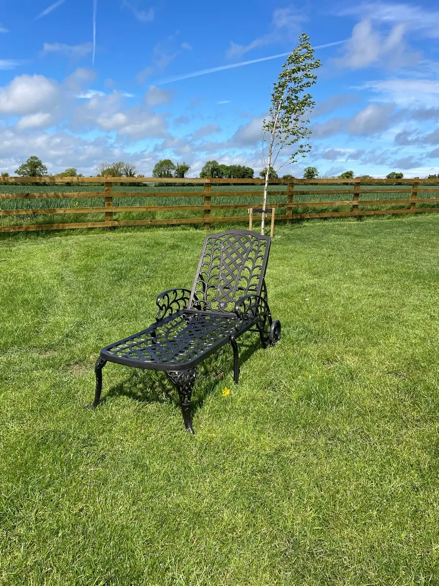 3 x Bronze cast aluminum sun loungers - Image 3