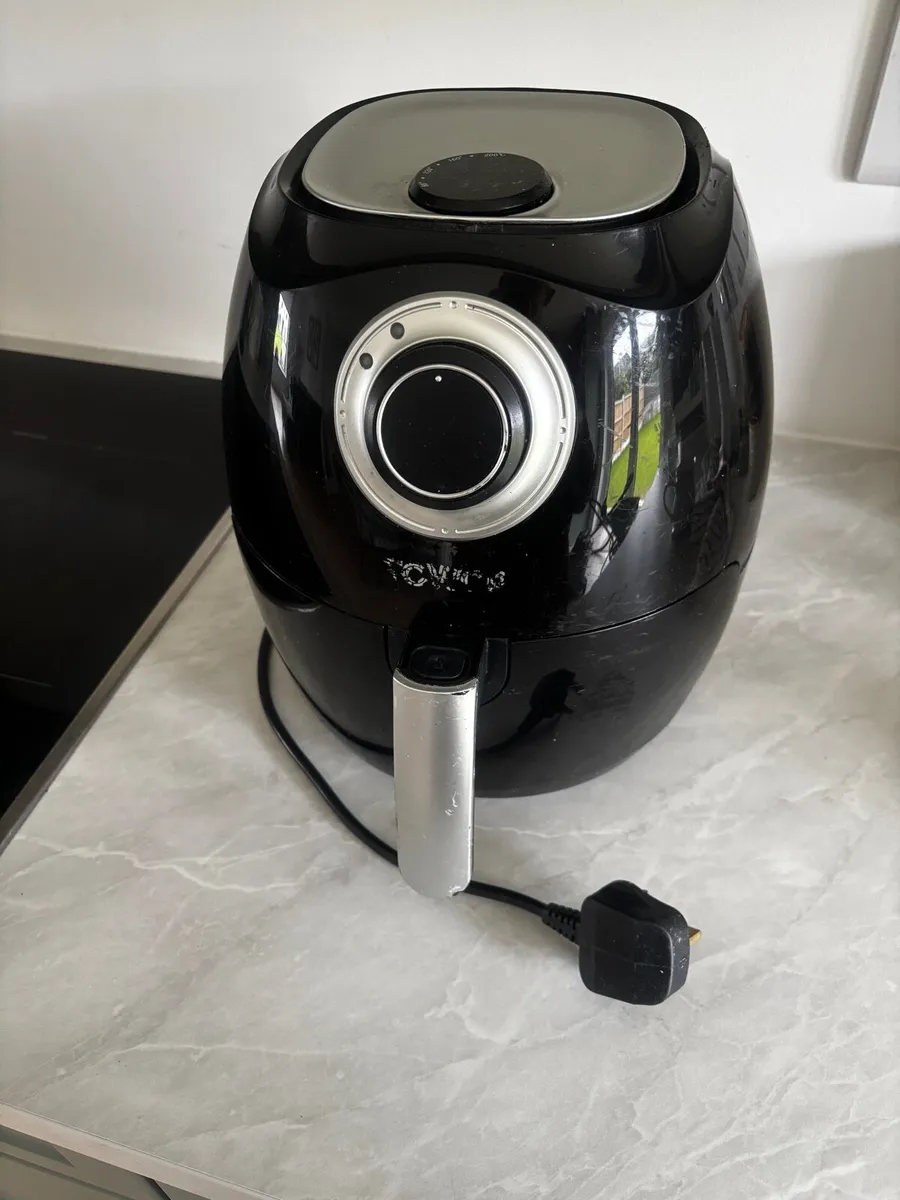 Air fryer - Image 1