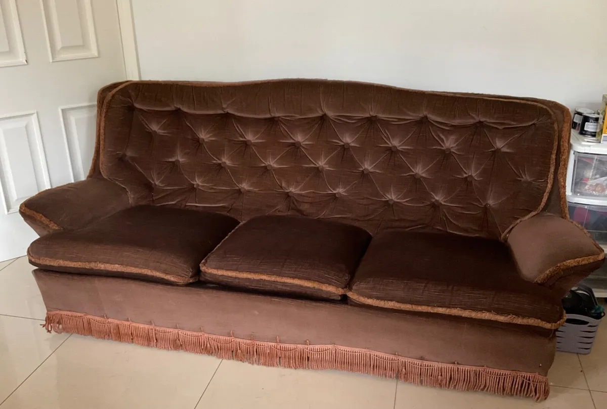 Three seater couch - Image 1
