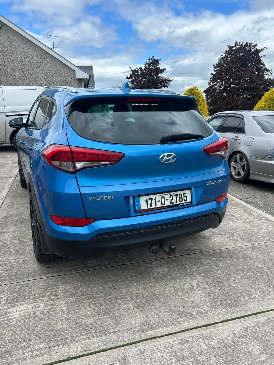 2017 Hyundai Tucson, diesel, driving, light damage - Image 4