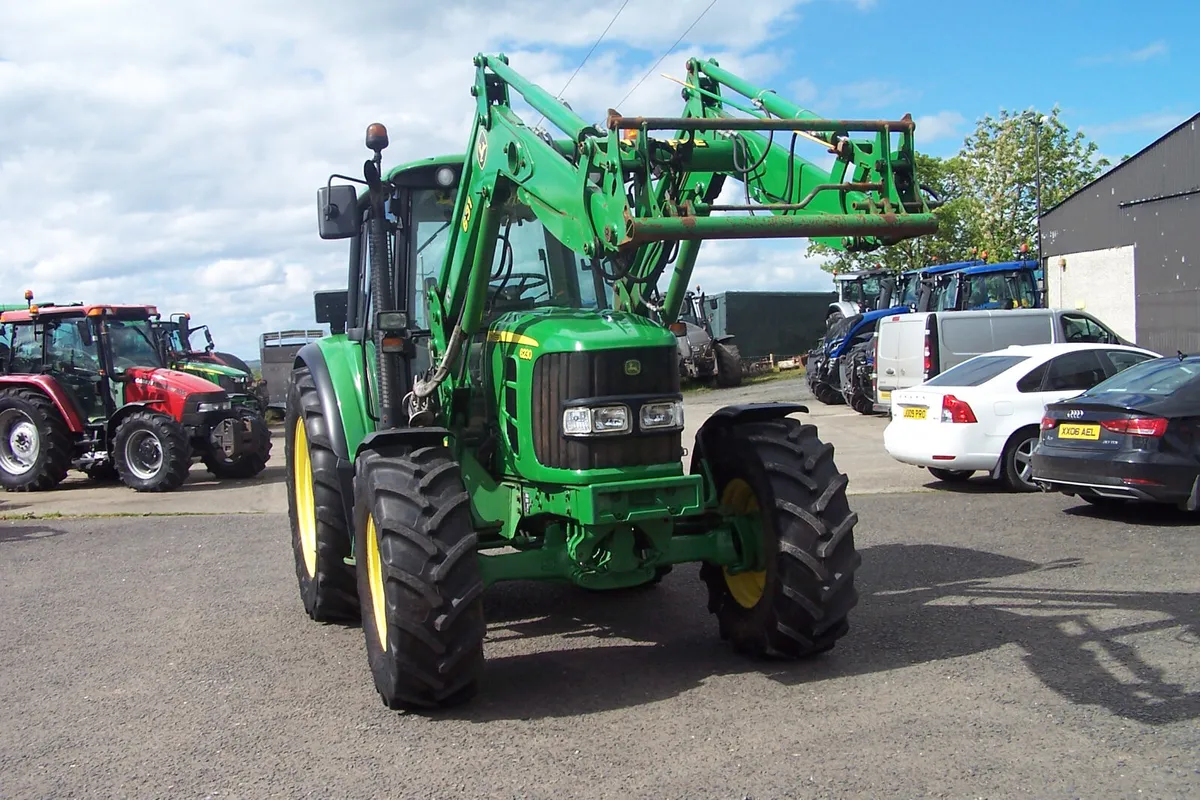 2012 John Deere 6230 c/w John Deere 631 Front Load - Image 2
