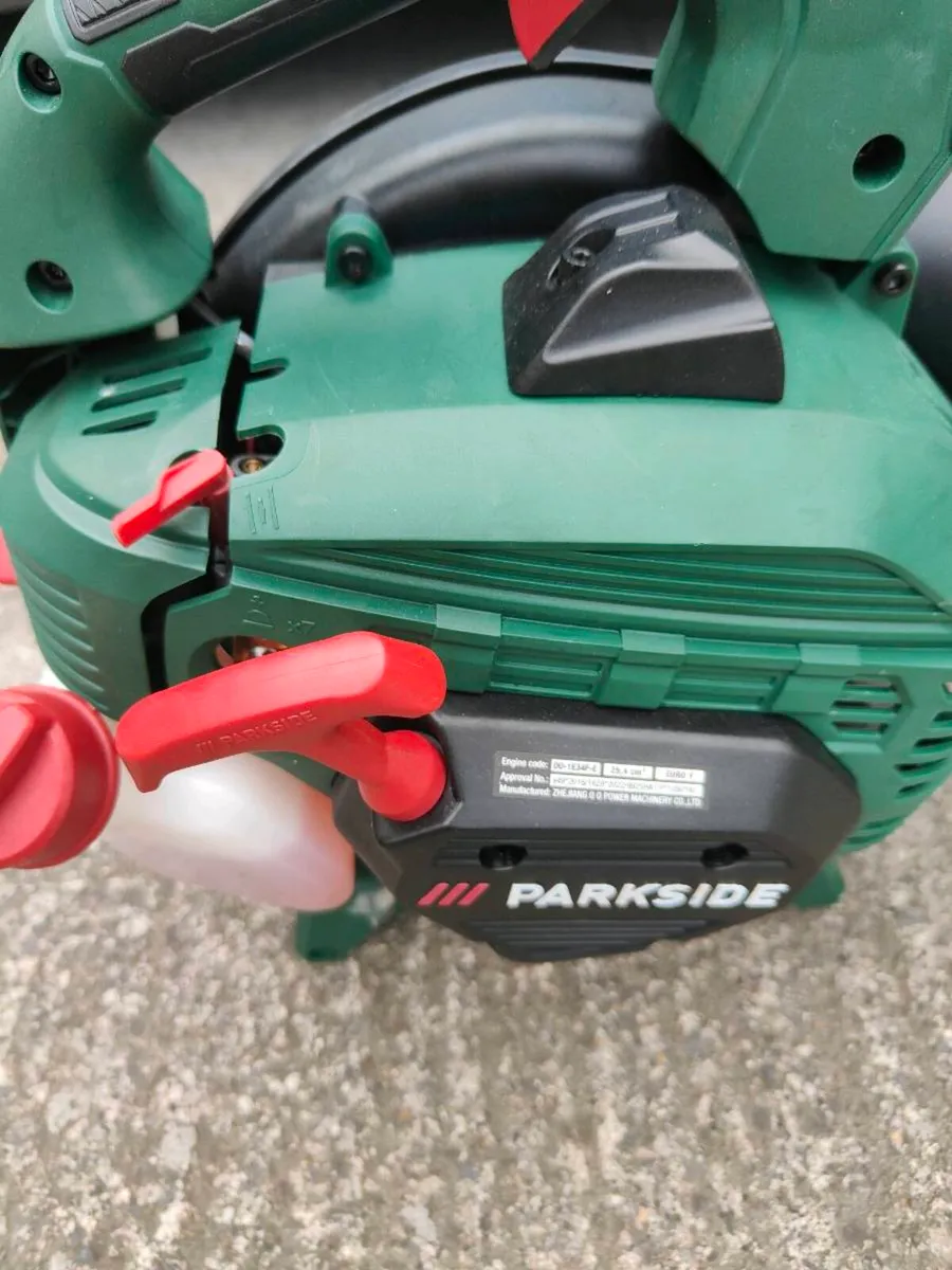Leaf blower - Image 2