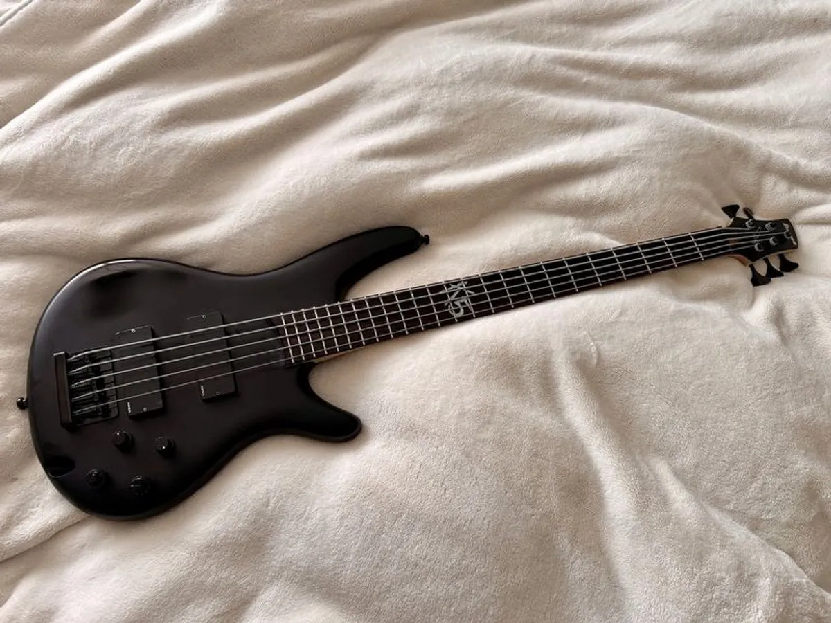 Ibanez K5 Fieldy (Korn)- 5 string METAL MACHINE - Image 2