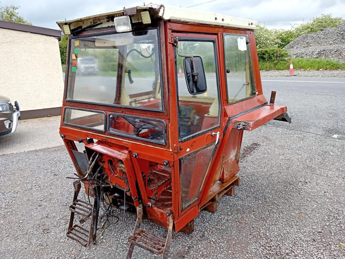 FIAT Cab to fit a 680/780/880/980 - Image 3