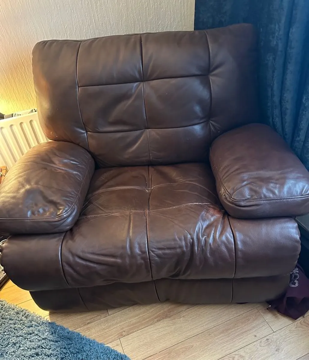 Brown leather recliner for sale in good condition. - Image 3